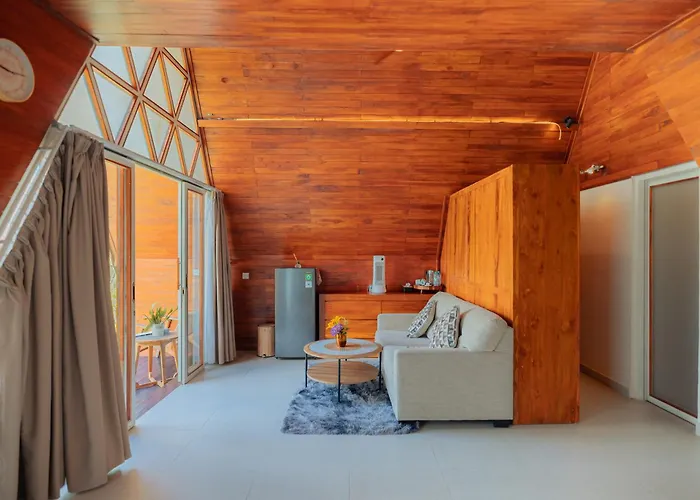 ラグジュアリーテント Svargan Lakeside Glamping *
