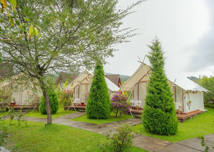 Svargan Lakeside Glamping Selemadeg